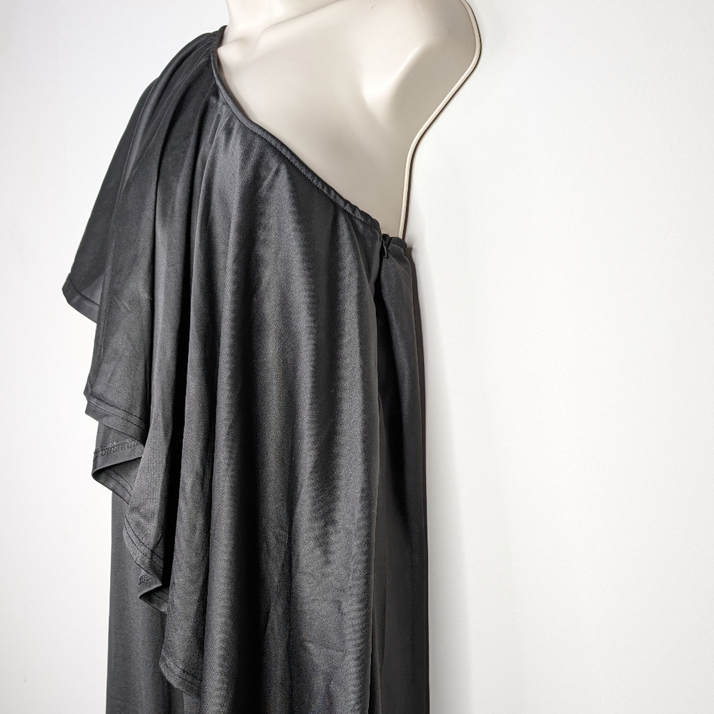 One Arm Off The Shoulder Jumpsuit - Picture 3 of 6